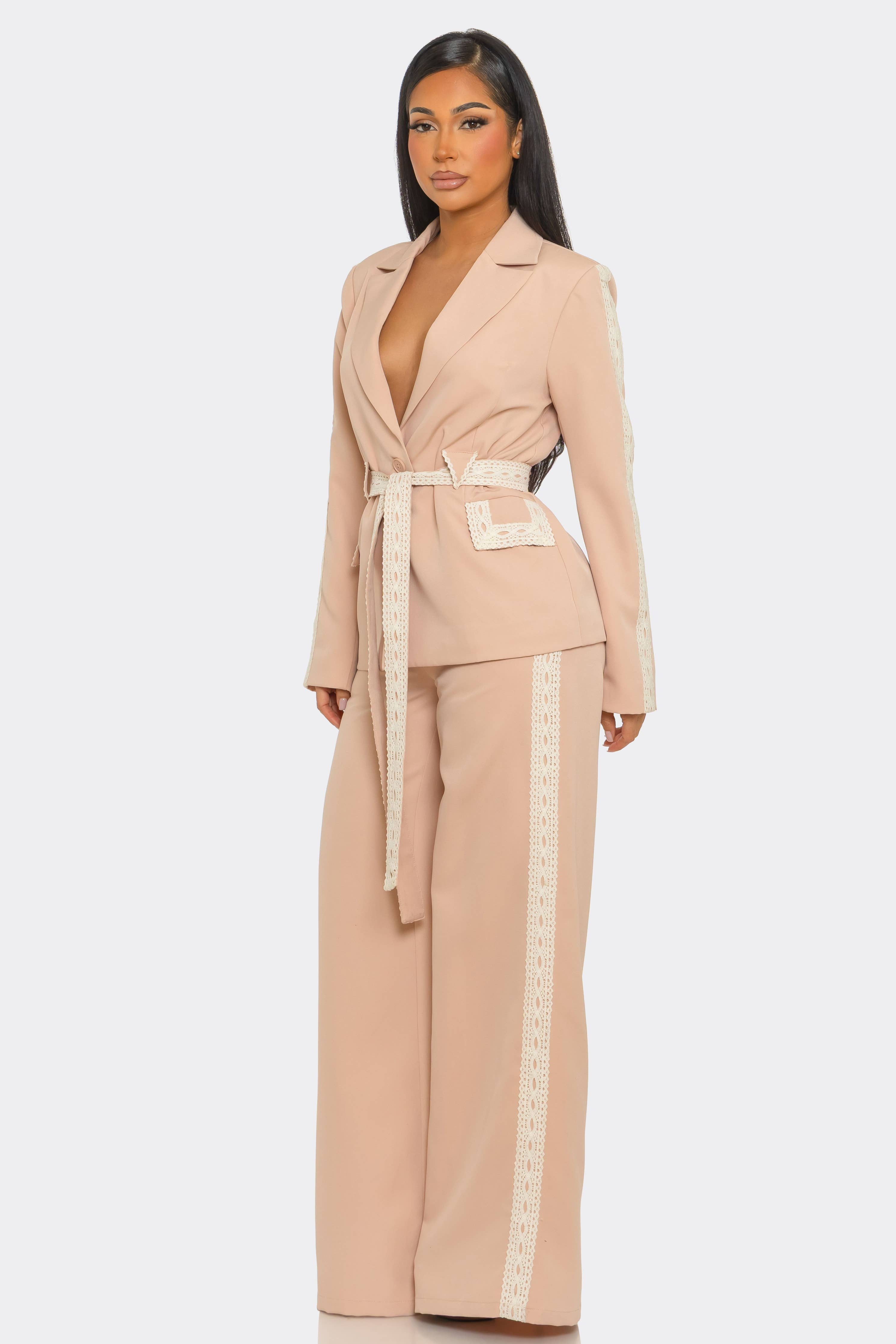 Tailored Belted Blazer Set – Elegant Structured Fit